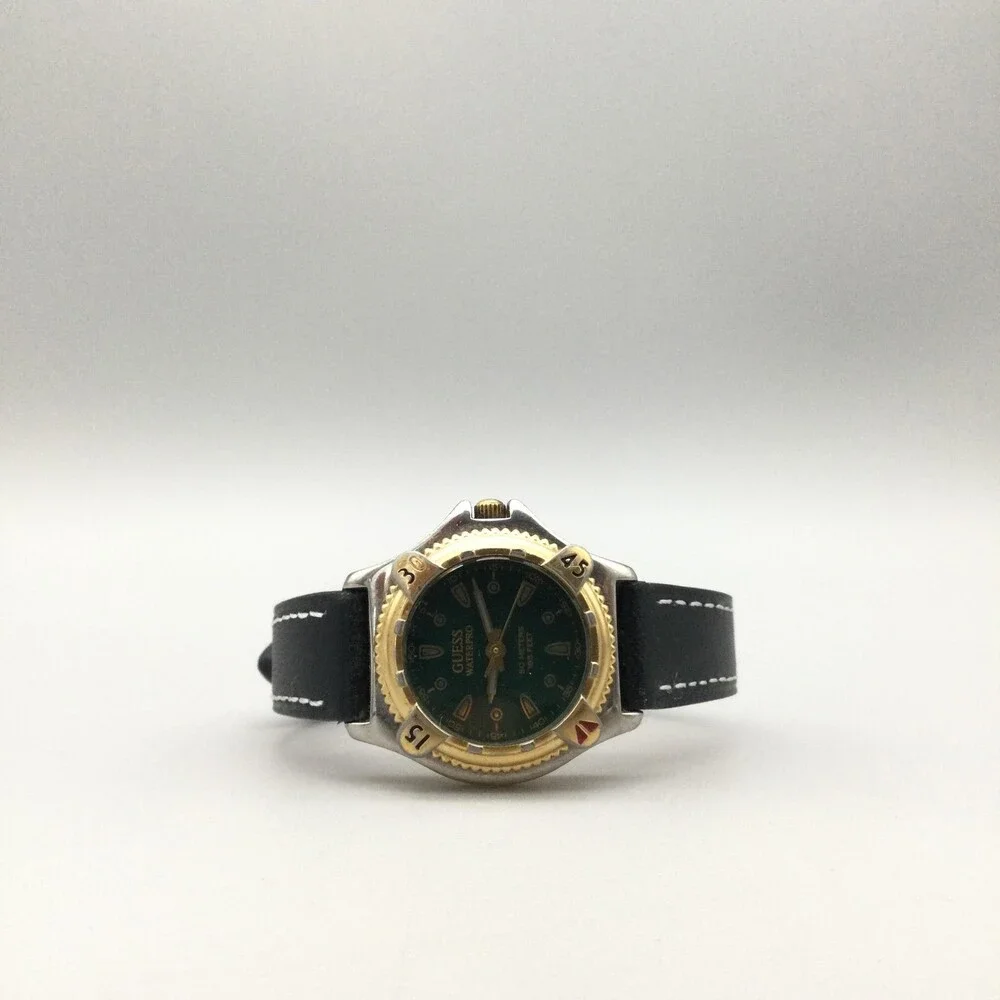 Vintage Guess Waterpro 1989 Womens Watch 30mm Green Dial Leather New Battery